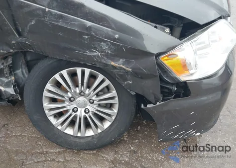 2016 Chrysler Town & Country Touring-L Anniversary Edition from USA, damaged, VIN 2C4RC1CG0GR200521